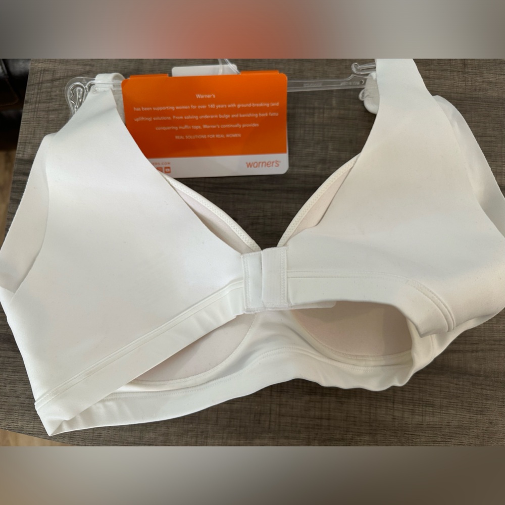 Warner’s Bra - Picture 4 of 6